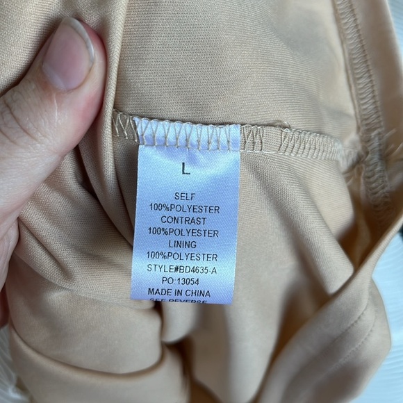 BaeVely Chloe Bell Sleeve Ruffle Hem Lace White Boho Dress Size Large - Picture 6 of 7